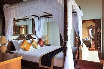 Ed Rock Villa Hotell 3*